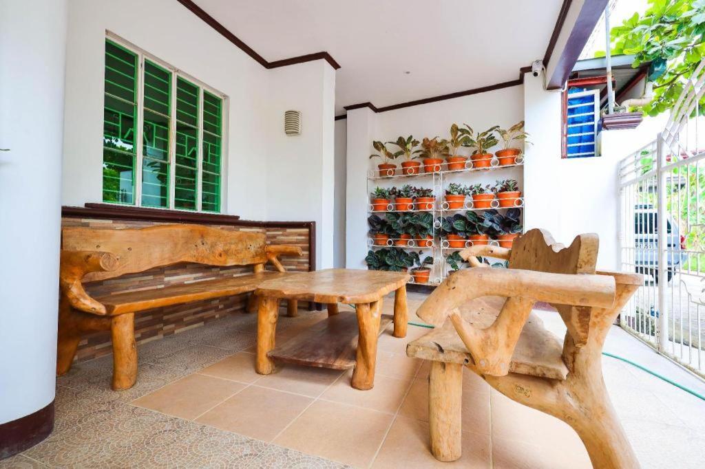 Mayon Backpackers Hostel Legazpi Exterior photo