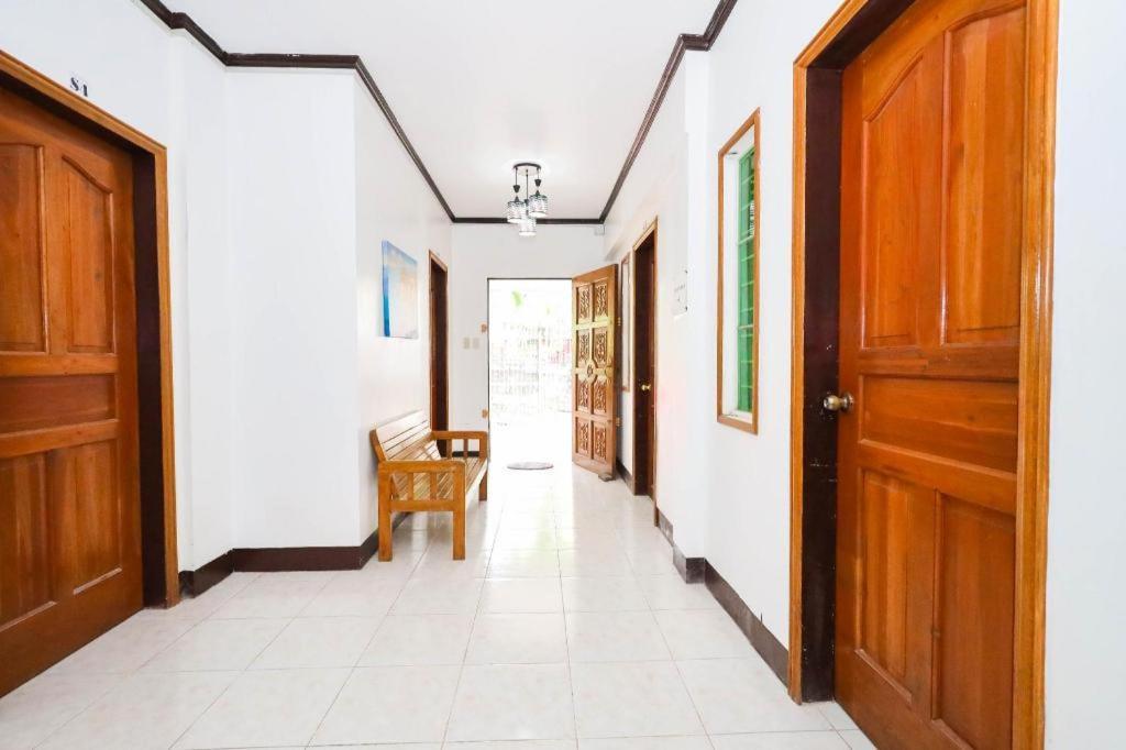 Mayon Backpackers Hostel Legazpi Exterior photo