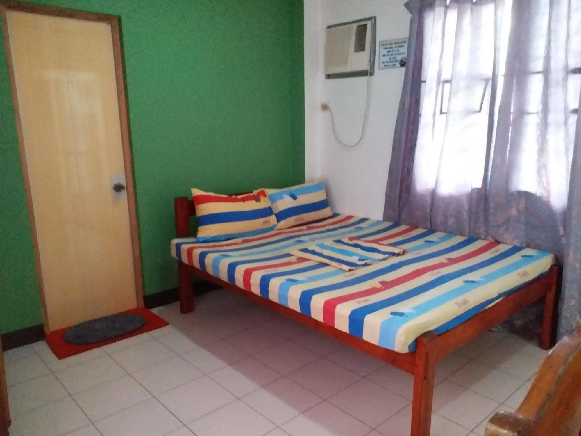 Mayon Backpackers Hostel Legazpi Exterior photo